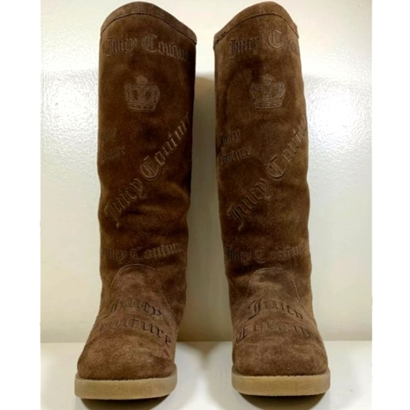 NWOB - Juicy Couture - Signature Chocolate Brown Suede Knee-high Boots. Size 8.5 - Picture 2 of 12